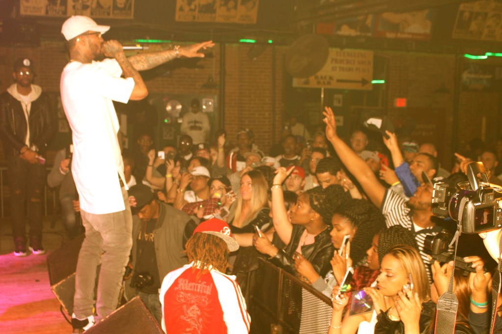 Video + Photos: Harlem Meets CT, Dave East Lights Up Toads Place!