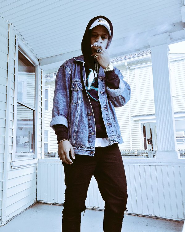 Music: Lord Hvsvni –&nbsp;Drugz